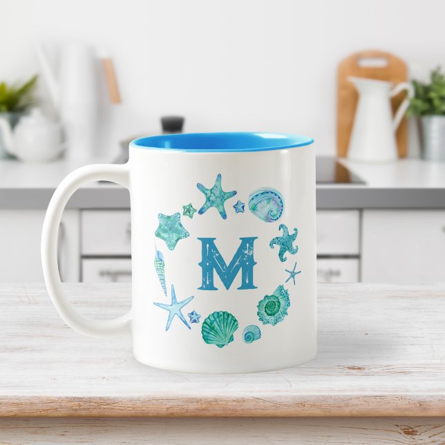 Vattenfärgade havets Snäckor och Starfish Monogram Två-Tonad Mugg (Watercolor Ocean Sea Shells and Starfish Monogram Two-Tone Coffee Mug)