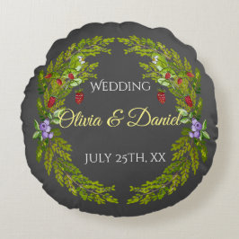 Vattenfärgade skogsbär och svampar bröllop rund kudde