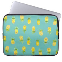 Vattenfärgananasmönster 13" laptop sleeve