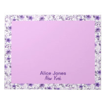 Vattenfärgblomma i mönster i lavender