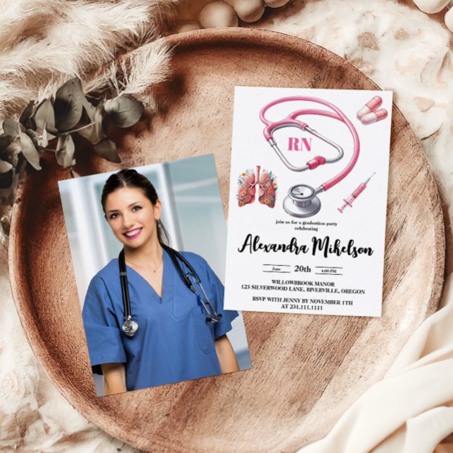 Vattenfärgen Rosa Nursing School Student Inbjudningar (Skapare uppladdad)