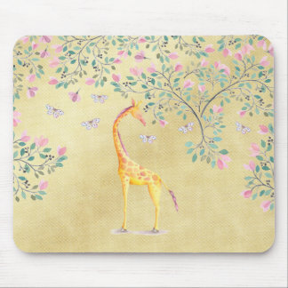 Vattenfärggirafffjärilar och blommar musmatta