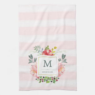 Vattenfärgpionen blommar med monogramen och göra kökshandduk