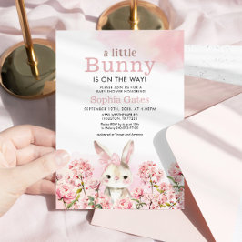 Vattenfärgsbunny är på Way Baby Shower Inbjudningar