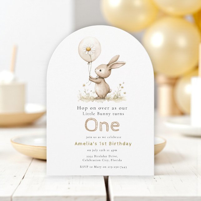 Vattenfärgsbunny Blommigt Första födelsedagsinbjud Inbjudningar (Skapare uppladdad)