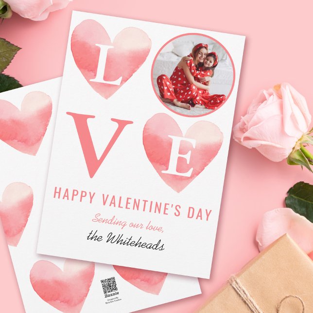 Vattenfärgsfoto Alla hjärtans Rosa Julkort (Send some love this Valentine's Day to your family and friends with this watercolor heart design.)