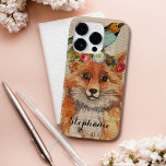 Vattenfärgsfox Blommigt Collage Personlig Namn<br><div class="desc">Watercolor Fox Blommigt Collage Personlig iPhone Smart Phone-väskor har en modern vattenfärgsmålning av en räv som bär en blommigt krona med en fågel på huvudet. Anpassa med ditt eget namn genom att redigera texten i textrutan. Perfekter till jul, helgdagar, födelsedag, Mors dag, bästa vänner, systrar med mera. Designad av ©Evco...</div>