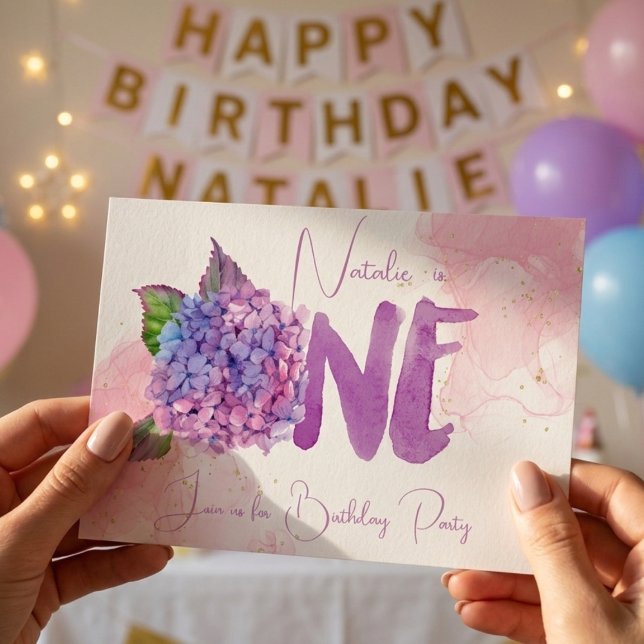 Vattenfärgshydrangea första födelsedagsinbjudan inbjudningar (Skapare uppladdad)