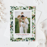 Vattenfärgsjullen Botaniskt foto i Mönster Helgkort<br><div class="desc">Glad helg! Skicka semesterhälsningar till familj och vänner med det här helgdag gröna kort. Den har vattenfärg mönster i hollier och jullöv. Anpassa genom att lägga till ett foto,  namn och ett lodrät.</div>