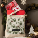 Vattenfärgsskogen Winter Forest Seamless Mönster Tygkasse<br><div class="desc">Bygg vintern med vår Watercolor Winter Forest Seamless Mönster. Den här enastående designen fångar upp det förtjusande vädret hos en skog som täcks av snö,  perfekt för att tillföra säsong magi till ditt liv.</div>