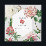 Vattenfärgsvit Rosa Blommor Bröllop Magnet<br><div class="desc">Ett vackert vattenfärgsmönster med rosa och vit blomma med bröllop med guld geometriskt ram. En unik utformning som användor vintagar botaniska blommigtar i rosa och vita färg-toner. En blommigt för rosa av elegant och vita kronor med ett grönt streck. Ett chic guld-geometriskt ram-bröllop främjar magnetdesign med modernt inslag. Det finns...</div>