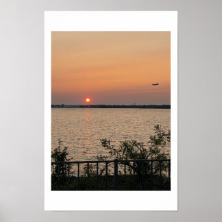Vattenscen Solnedgång med Flygplansaffisch Poster