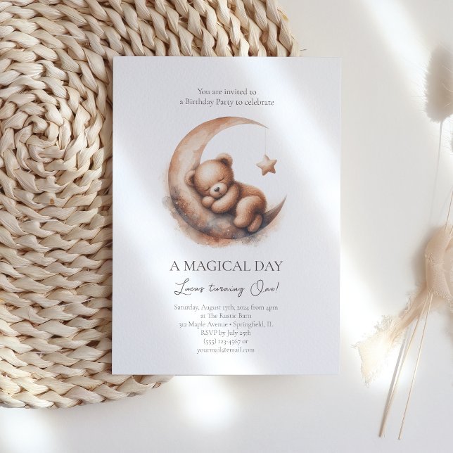 Vattenskärg Björn vid Måne Inbjudningar (Skapare uppladdad)