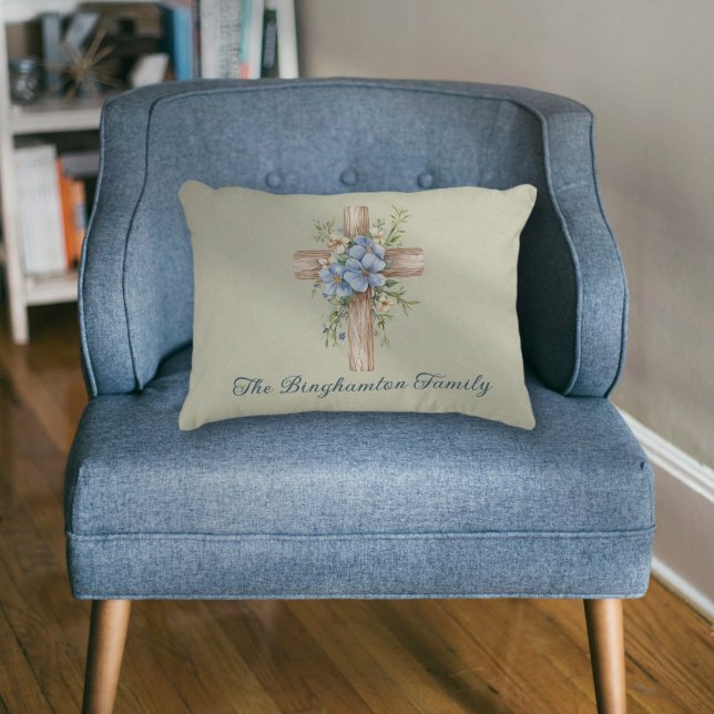 Vattenskärg blå Blommigt Kor Personlig Prydnadskudde (Watercolor Blue Floral Cross Personalized Accent Pillow)