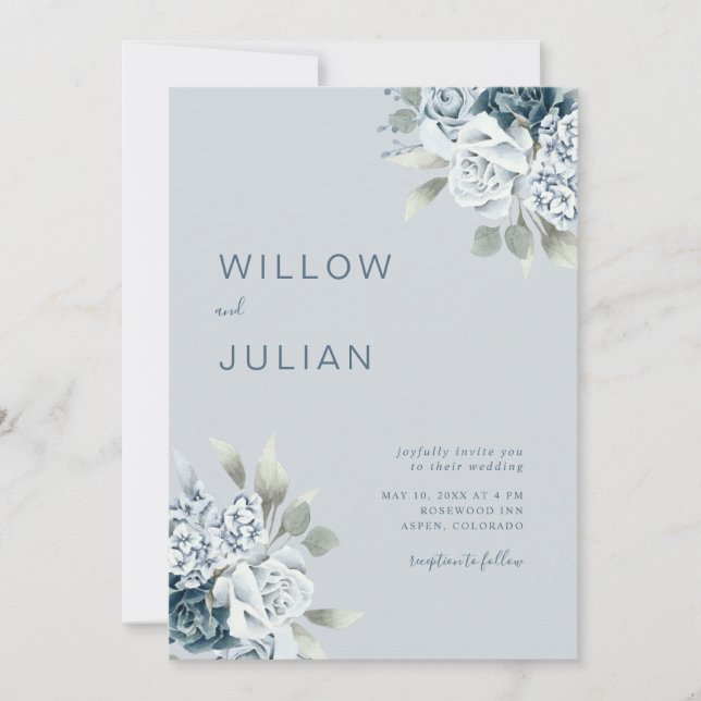 Vattenskärg Blommigt Modern Dusty Blue Bröllop Inbjudningar (Framsida)