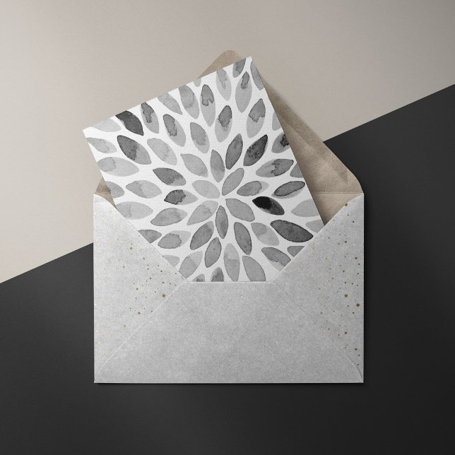 Vattentärga svarta och vita penseldrag kort (Skapare uppladdad)