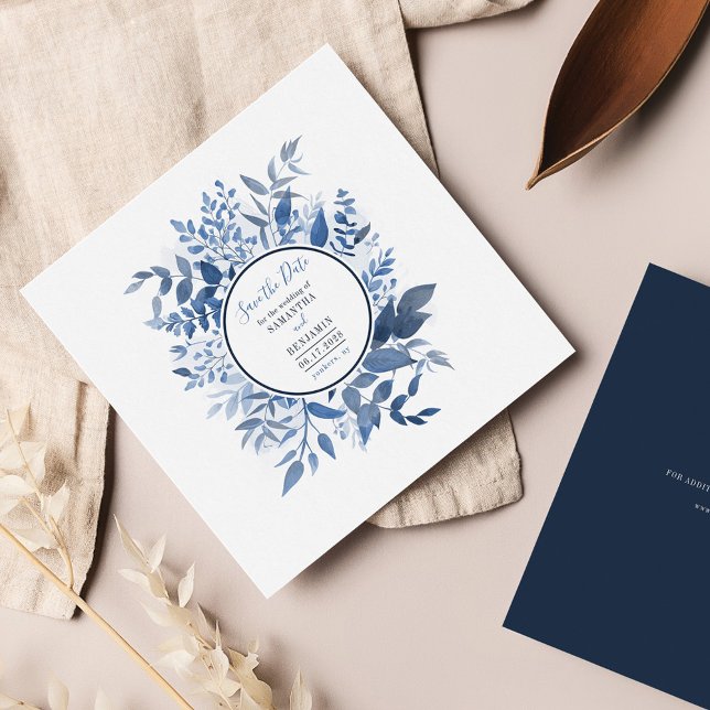 Vattentärsfärgskript - Foliage Navy Blue Spara dat Anteckningskort (Dusty Blue Floral Script Wedding Save the Date Square Card)