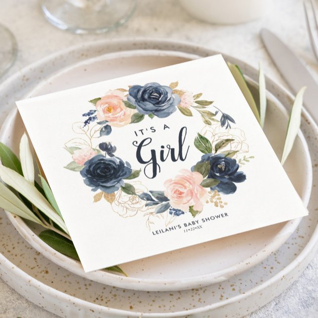  vattenutandningsfärg för vattenfärg Babykläder Na Pappersservett (Floral wreath it's a girl with a blush pink and navy blue baby shower napkin for an elegant design.)
