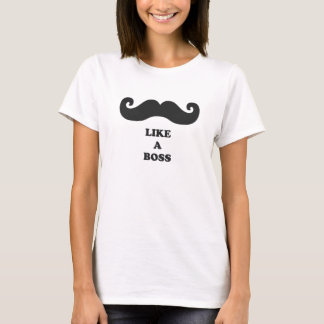 Väx upp och moustachenågot liknande en chef t shirt