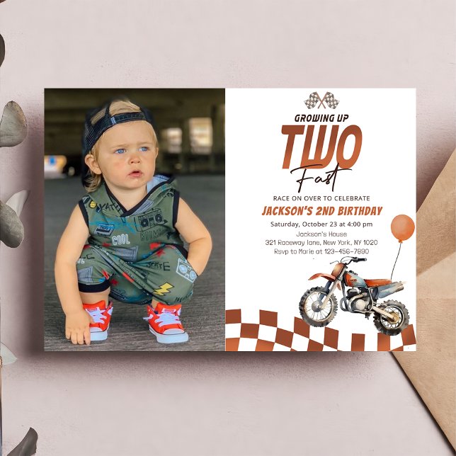 Växla upp två snabba Orangar Dirt Bike 2:a födelse Inbjudningar (Skapare uppladdad)