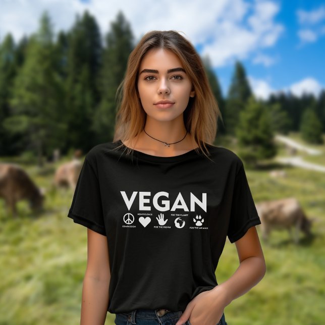 Vegan Black and White Activism T Shirt (Skapare uppladdad)