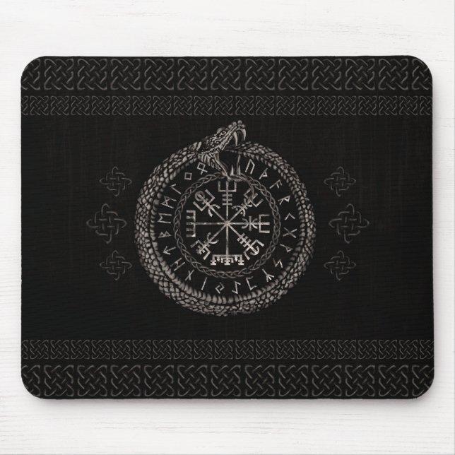 Vegvisir med Ouroboros och runor Musmatta (Framsidan)