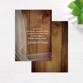 Veil and Barn Wood Landsbyggsbröllop Charity Favor Visitkort