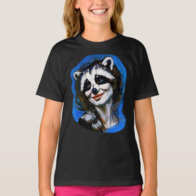’Velka Teyani’ Whispering Raccoon Trickster T Shirt (Framsida)