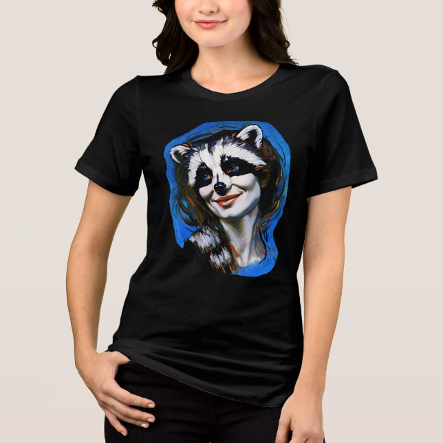 ’Velka Teyani’ Whispering Raccoon Trickster T Shirt (Framsida)