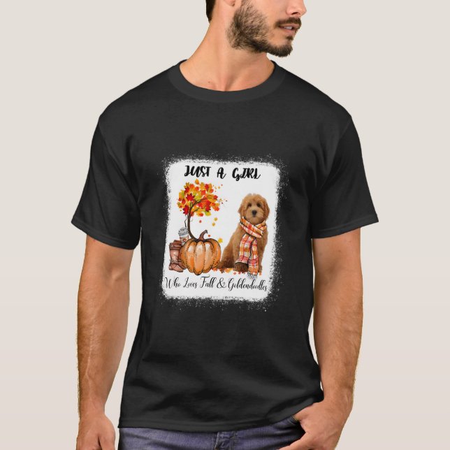 Vem älskar hösten och Goldendoodles T Shirt (Framsida)