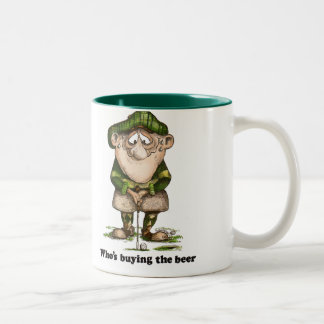 Vem är köpandet ölen Två-Tonad mugg