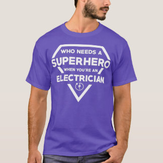 Vem behöver en superhjälte när du är elproducent? t shirt