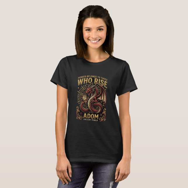 Vem stiger ADOM Dragon T-Shirt (Hel framsida)