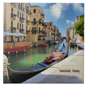 Venedig, Italien, pittoreskt med gondol och kanal, Kakelplatta
