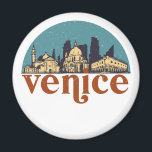 Venedig Italien Retro City Skyline Cityscape Art Magnet<br><div class="desc">Vintage- och reflexritorier med vackra skyliner, attraktion och cityscape-konst. Coola skyscraper och byggnad silhuette illustrerar handelsvara för turister och resenärer. Perfekt som souvenir att ta med sig hem när man reser hela världen runt. Spara minnet av din resa och semester med familj och vänner. Bakgrunden till färg kan anpassas till...</div>