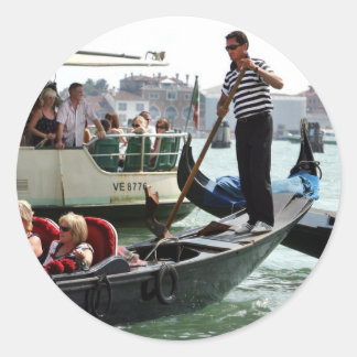 VENICE GONDOLIERS ON GRAND CANAL RUNT KLISTERMÄRKE