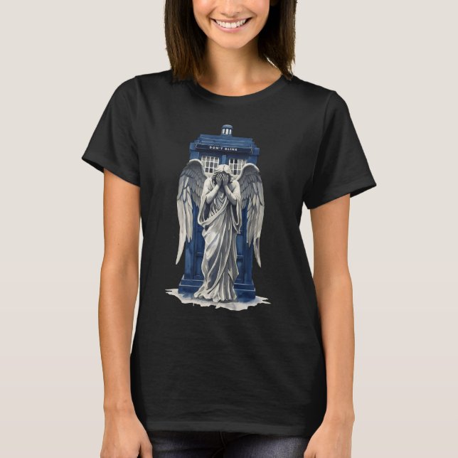 Vepande ängel med blå polisbox 1 t shirt (Framsida)