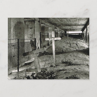 Verdun, Bayonet monument 1interior Vykort