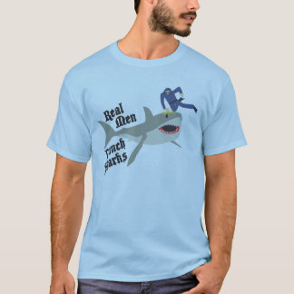 Verklig skjorta för manarstansmaskinhajar tee shirt