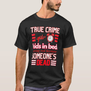 Verkligt brott efter nio barn i sängen som såg röd t shirt