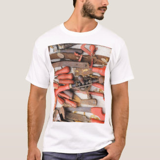 Verktyg Antique Rustic Red Man Verktyg T Shirt