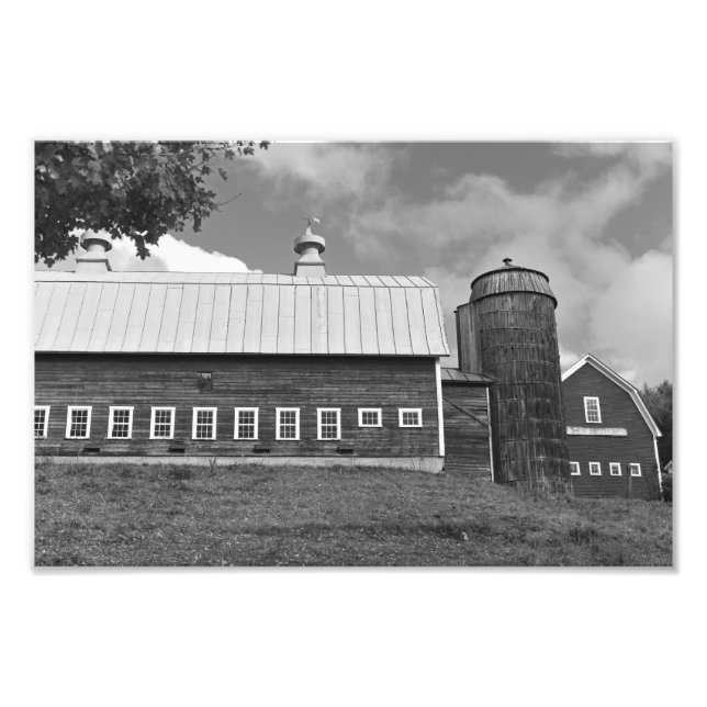 Vermont Farm Woodstock VT Red Barn Black and White Fototryck (Framsidan)
