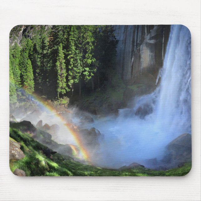 Vernal Fall Hiker och Rainbow Detail - Yosemite Musmatta (Framsidan)