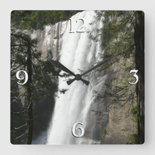 Vernal Falls III i Yosemite National Park Fyrkantig Klocka