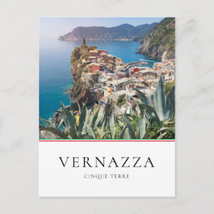 Vernazza-staden i Cinque Terre, Italien Vykort