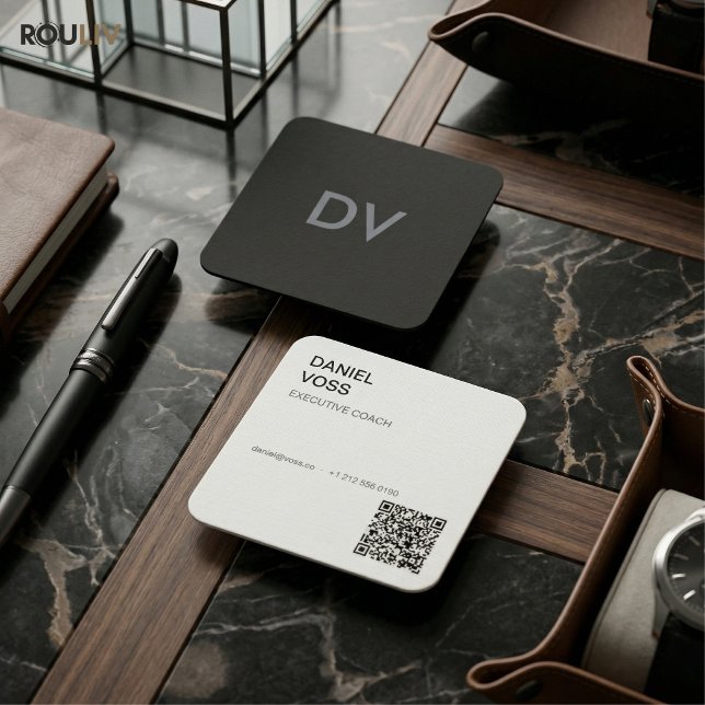 Vertikal Minimal Modern QR-kod | Professionell Fyrkantigt Visitkort (Architectural Vertical Minimal QR Code Executive Consultant Professional
)
