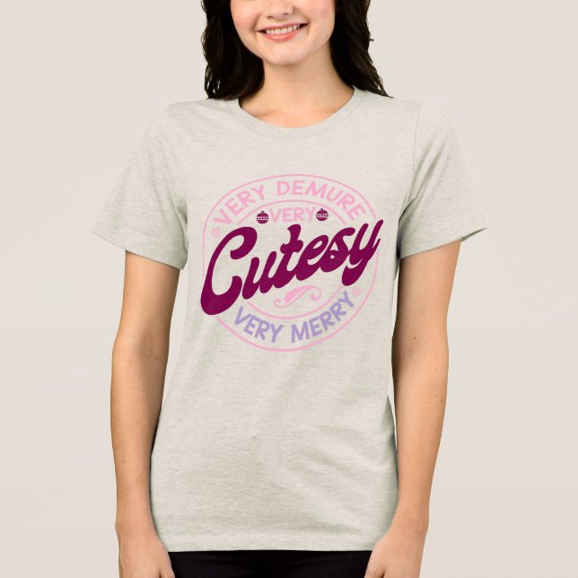 Very Demure Very Cutesy Christmas T Shirt (Framsida)