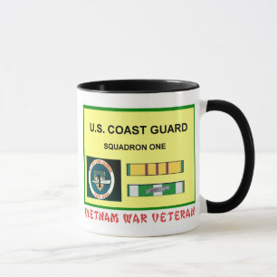 VET FÖR VIETNAMKRIGET FÖR USCG-SKVADRON EN MUGG