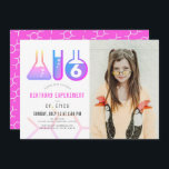 Vetenskapsexperiment Neon Rosa Girl Girl Birthday Inbjudningar<br><div class="desc">Den här coolans "födelsedagsexperiment"-flickans fotoinbjudan till en vetenskaplig födelsedagsfest innehåller en vit bakgrund med kolvar och ett teströr. Den omvända sidan har en nyare rosa med molekyler mönster. Anpassa efter dina behov. Du hittar matchande produkter i min butik.</div>
