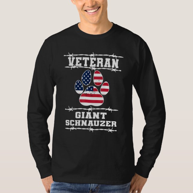Veteran Giant Schnauzer Retired Dog  Retirement Pe T Shirt (Framsida)